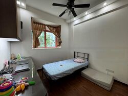 The Edgewater (D17), Condominium #466008751